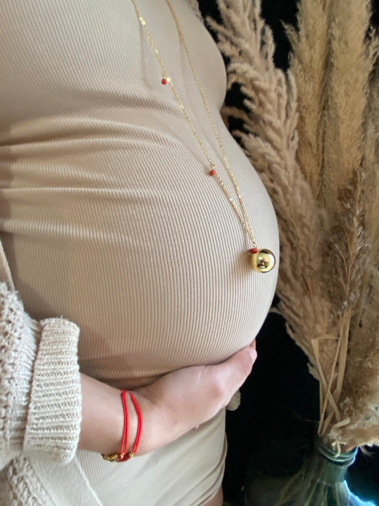 Julia Pregnancy Bola