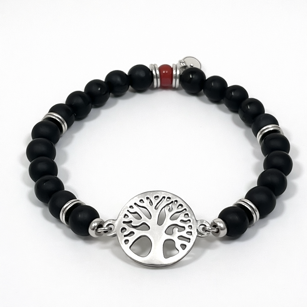 Détail du bracelet Louis argenté – pierre agate noire et charm arbre de vie