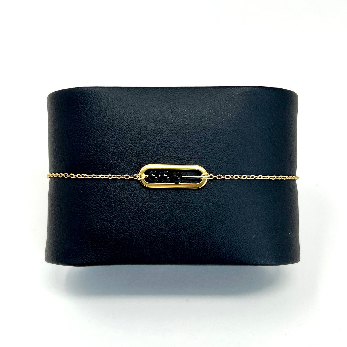 Shiny Onyx Bracelet