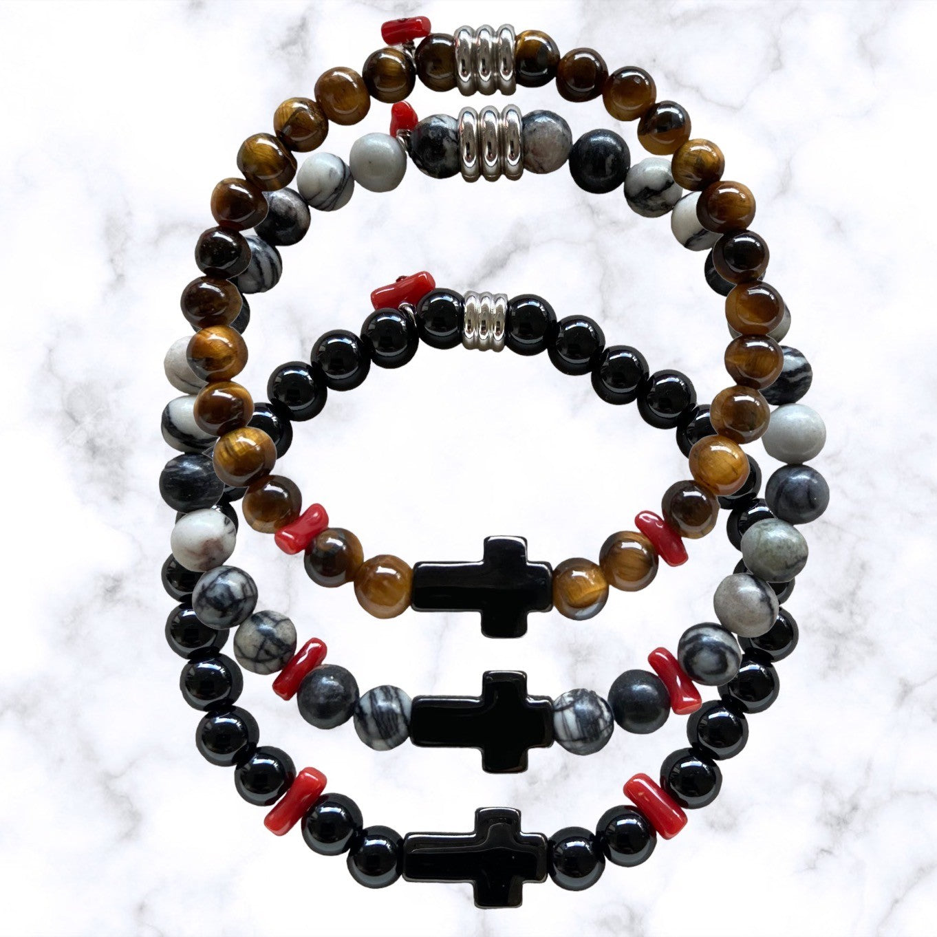 Bracelet en perles d’Onyx et sa croix noir Fedi