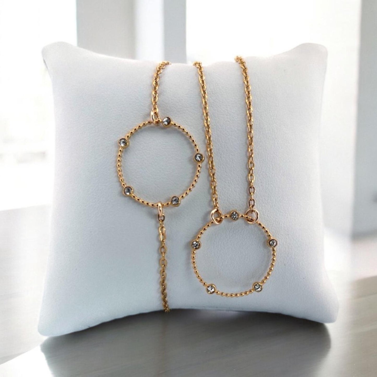 Bracelet avec son connector en strass Ambre