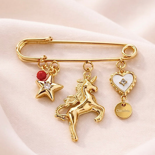 Broche de naissance Licorne – Porte-bonheur en Corail rouge