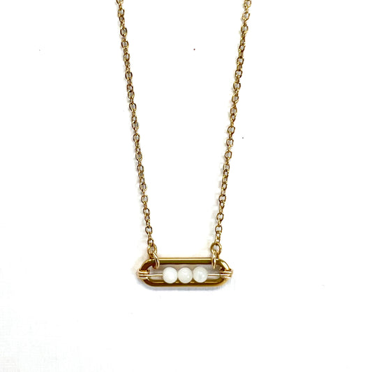 Shiny Necklace - Mother of Pearl