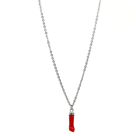 Collier homme Joseph en acier inoxydable argenté avec son pendentif poing en Corail rouge de Méditerranée, fait main en Corse